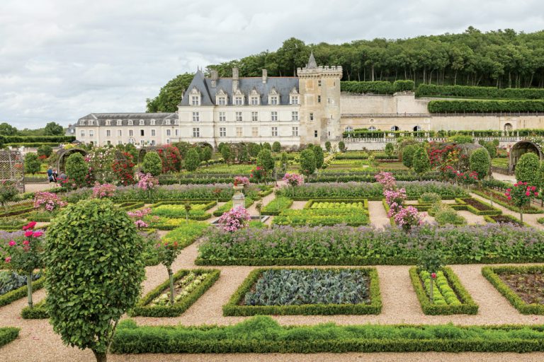 Chateaux & Gardens of the Loire Valley